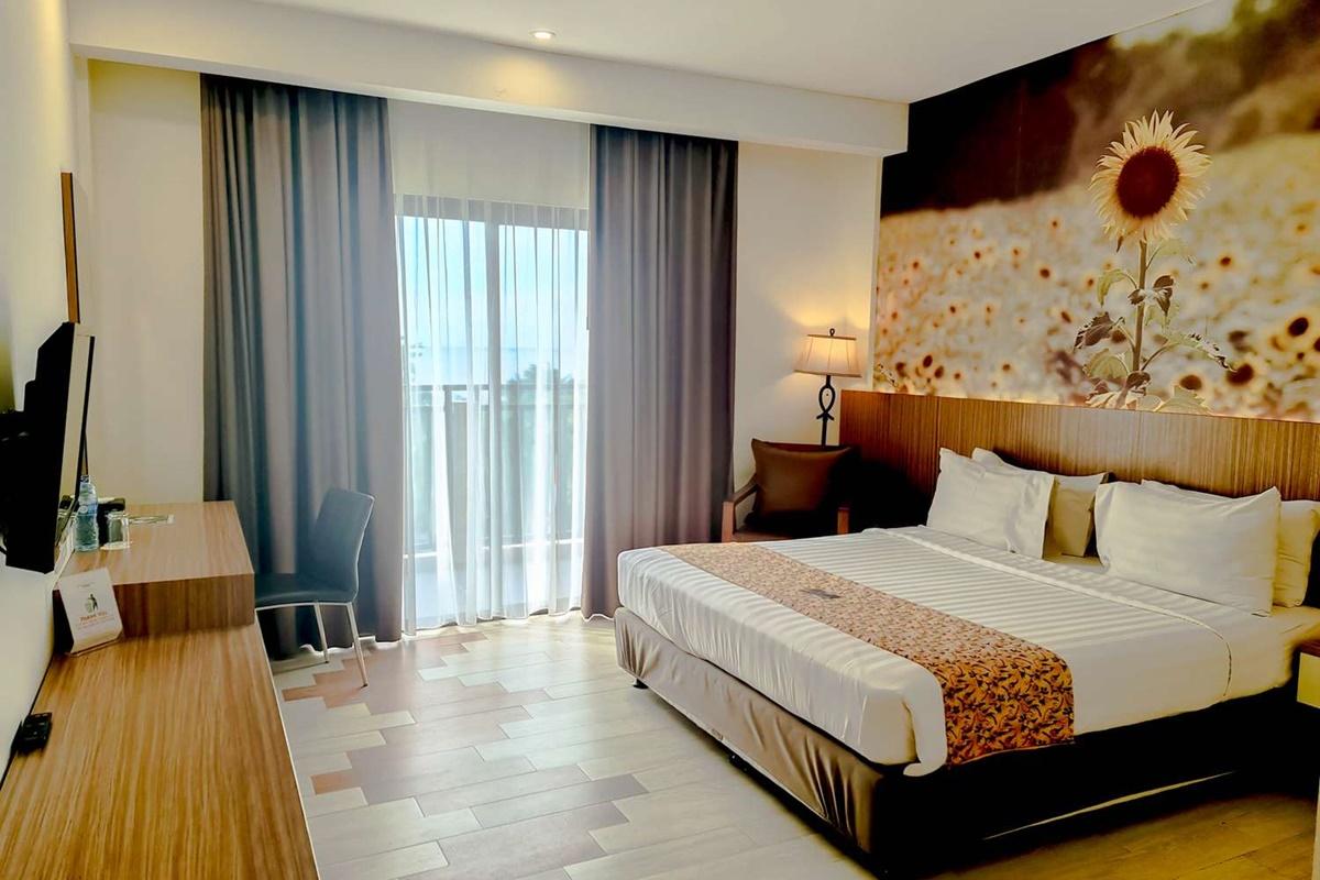 Hotel Golden Tulip Essential Belitung à Tanjung Pandan Extérieur photo