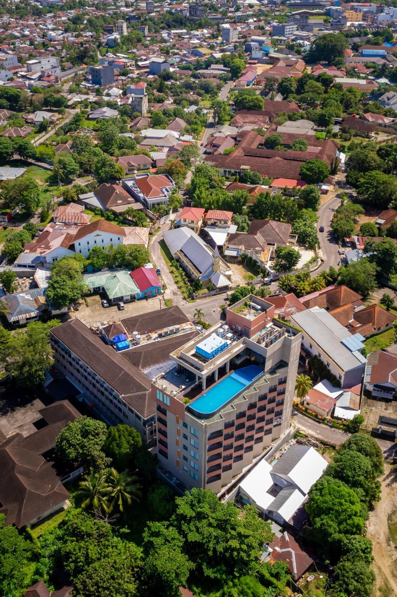 Hotel Golden Tulip Essential Belitung à Tanjung Pandan Extérieur photo