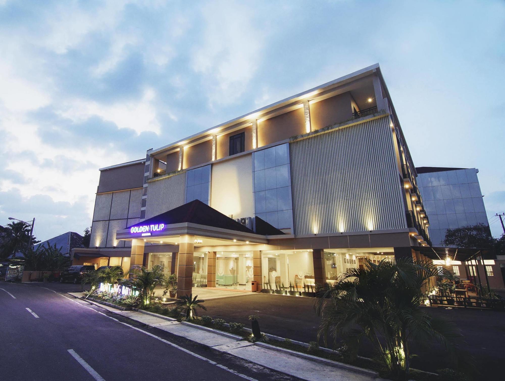 Hotel Golden Tulip Essential Belitung à Tanjung Pandan Extérieur photo