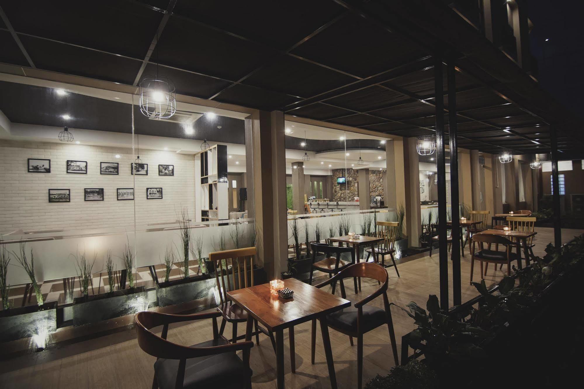 Hotel Golden Tulip Essential Belitung à Tanjung Pandan Extérieur photo